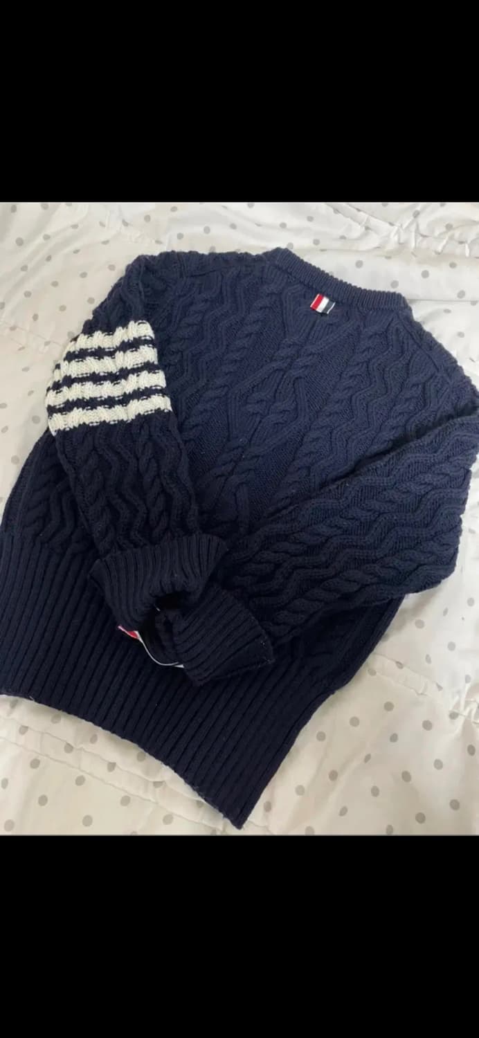 [새상품급] 톰브라운 아란 케이블 니트 가디건 상품이미지2