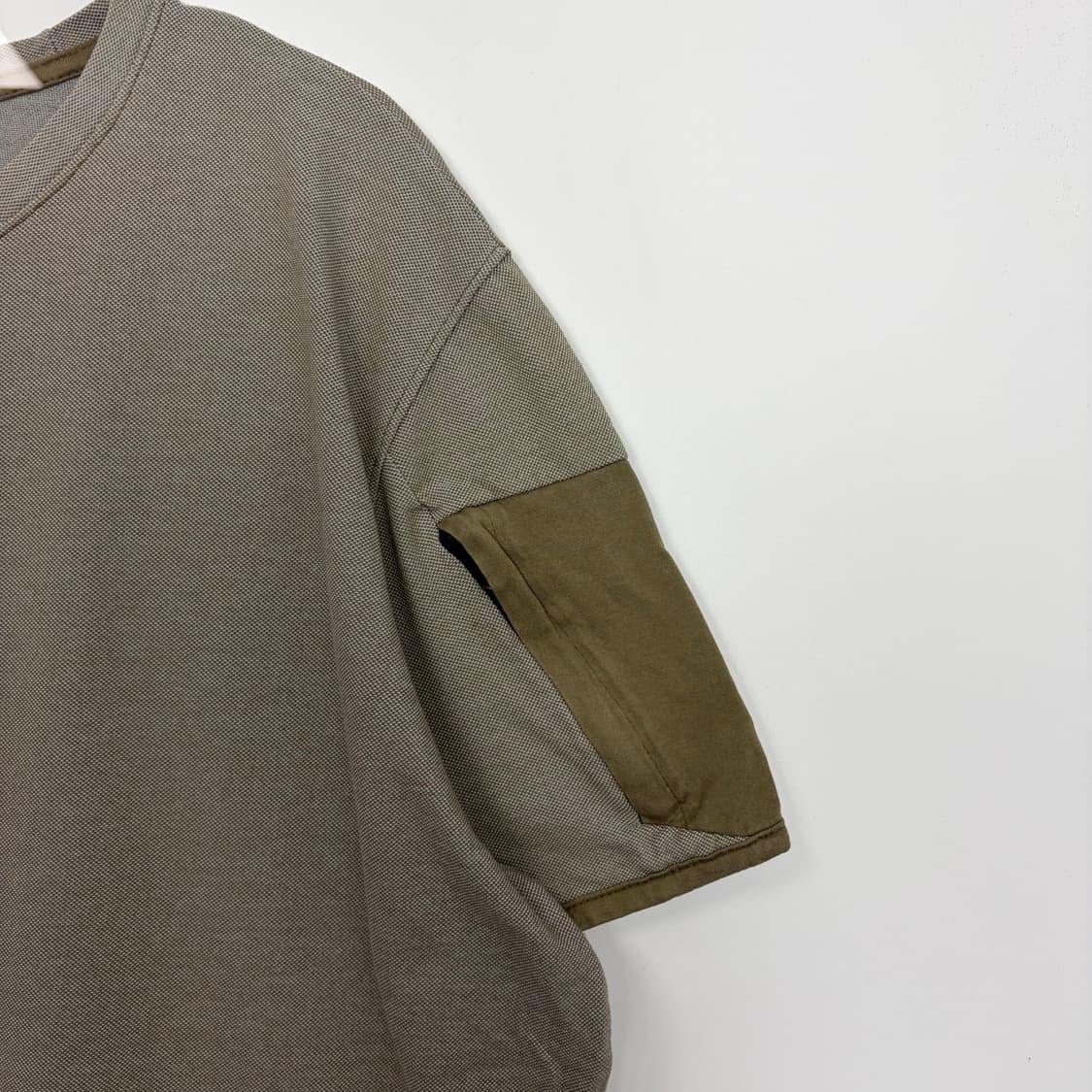 cp company 씨피컴퍼니 tacting 지퍼 포인트 반팔티셔츠 상품이미지3