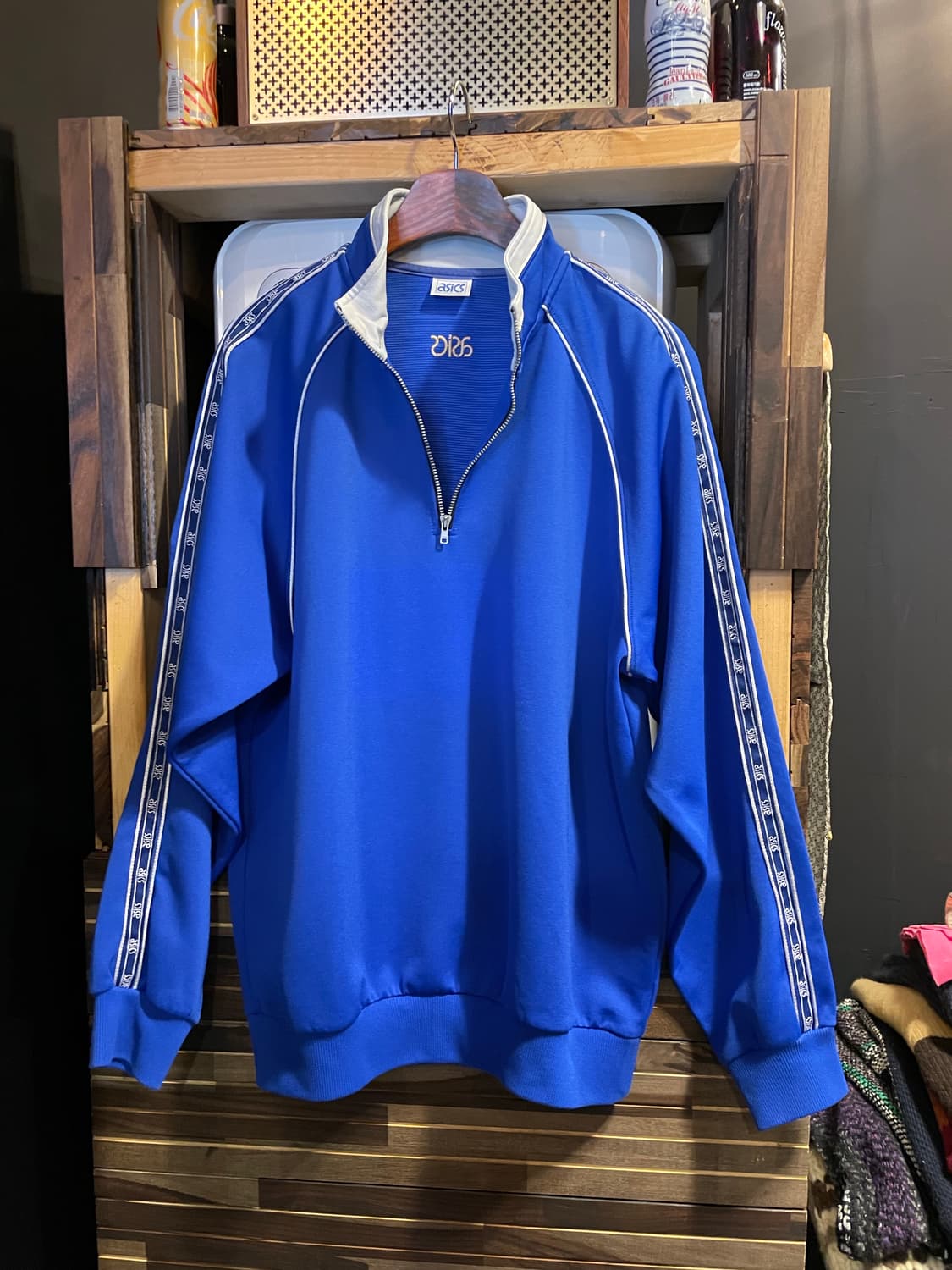 아식스 반집업 져지 상품이미지1