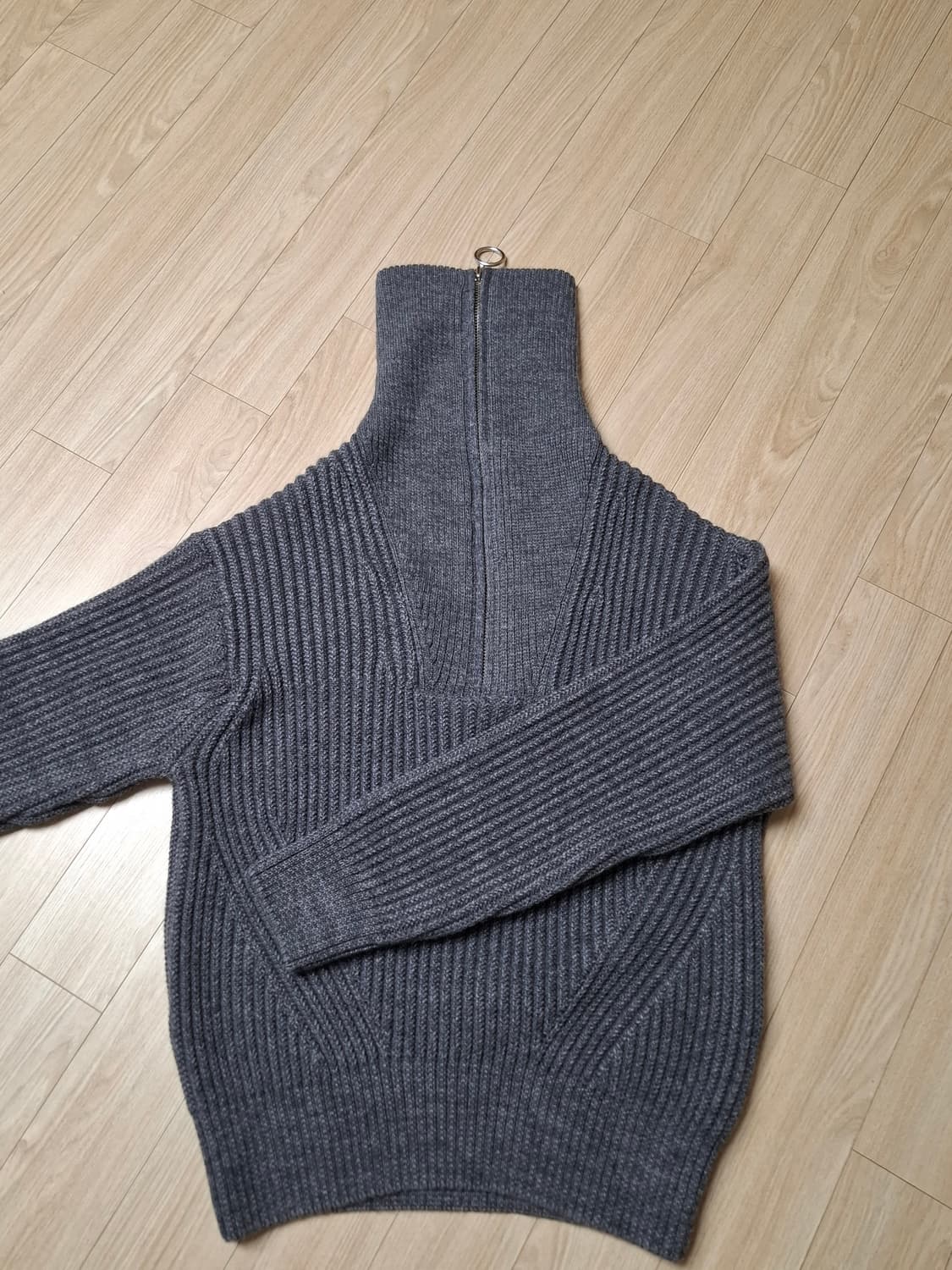 아미 울 터틀넥 니트 L 상품이미지2