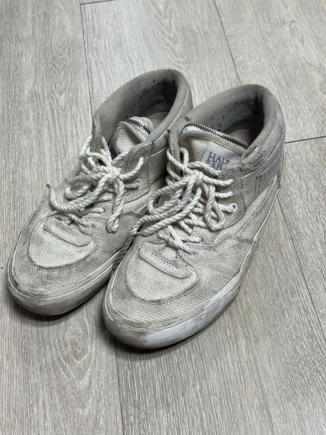 반스 하프캡 화이트 255 상품이미지1