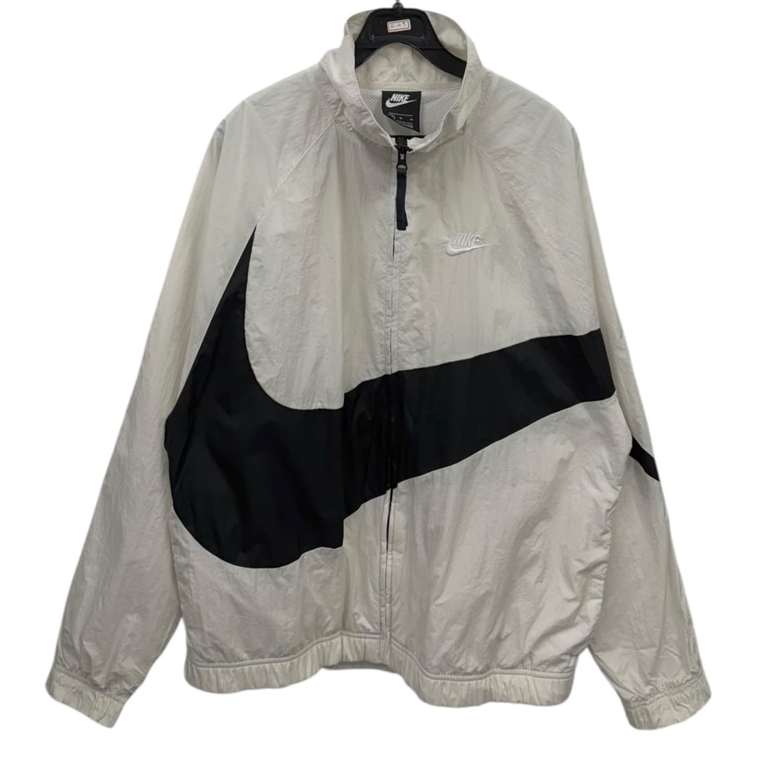 나이키 스우시 바람막이 상품이미지1