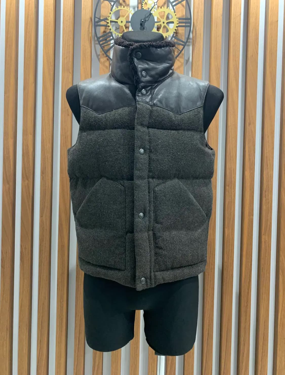 프라다 푸퍼 요크 베스트(울/레더/시어링/다운충전)46 사이즈 상품이미지2