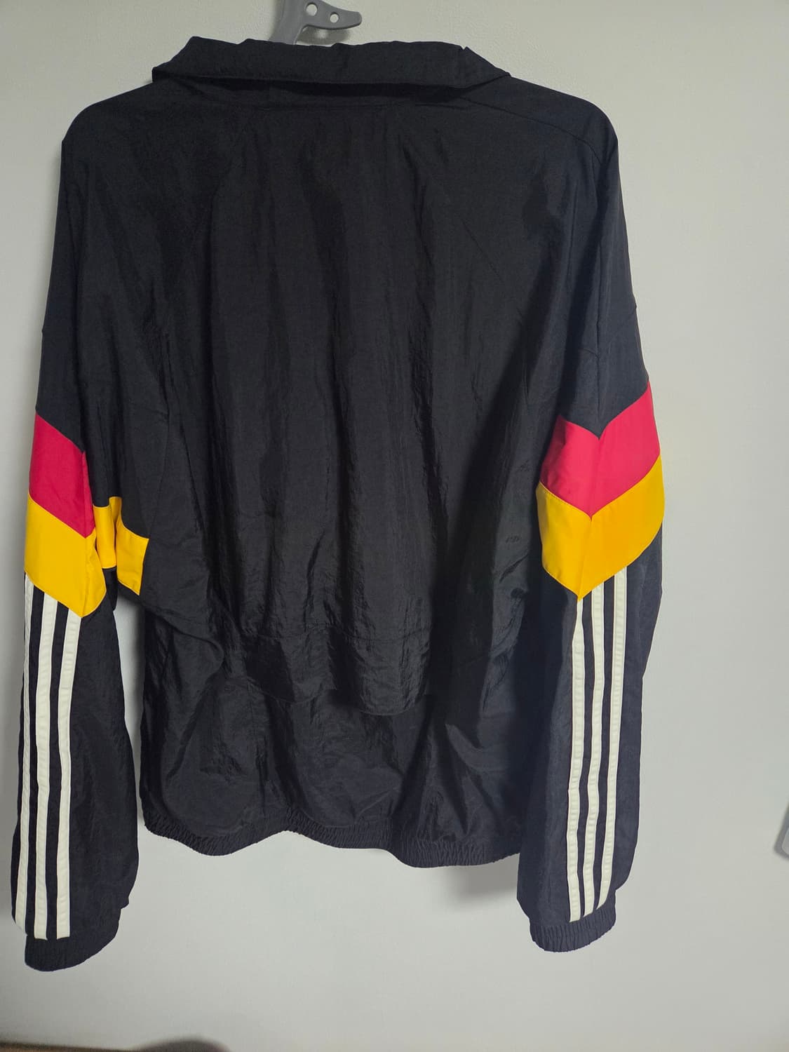 아디다스 오리지널 24 -25  독일 택채 미사용 바람막이 상품이미지2