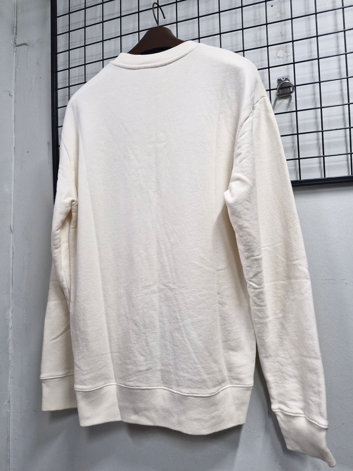 100L 메종키츠네 폭스헤드 맨투맨 아이보리. 상품이미지7