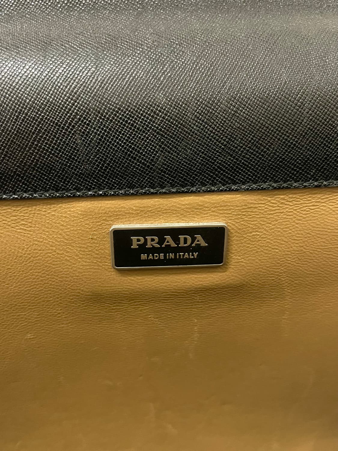 프라다 1998 아카이브 사피아노 레더 브리프 케이스 상품이미지8