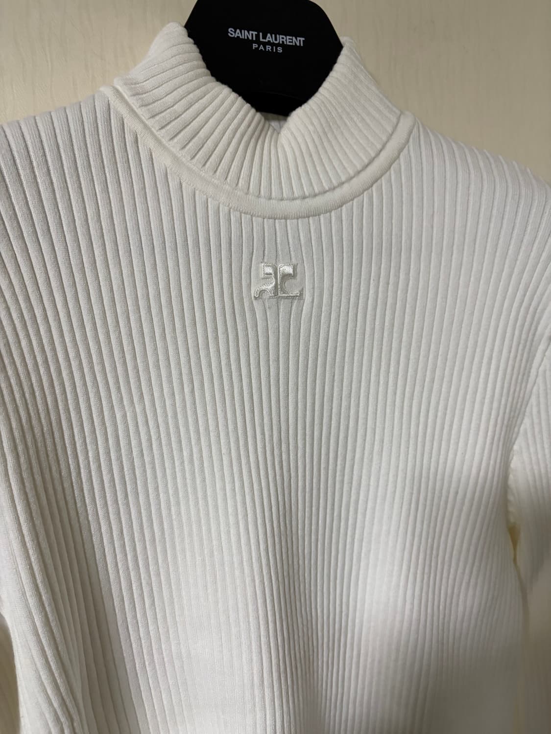 꾸레쥬 / 화이트 로고 니트 / L 상품이미지6