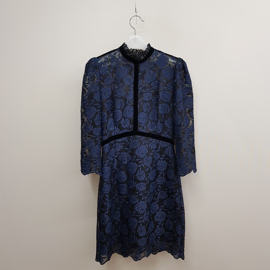 산드로 로즈 패턴 레이스 원피스 1사이즈 상품이미지2