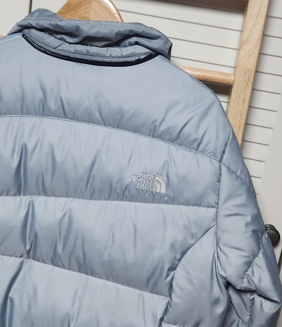 노스페이스 스카이블루 눕시 900 필 파워 패딩 자켓 상품이미지4