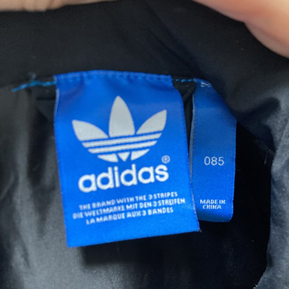 아디다스 배지 여성덕다운패딩자켓 블랙 S  상품이미지4