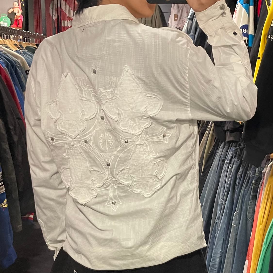 [IM] vintage 화이트 자수 엠보 큐빅 셔츠 상품이미지6