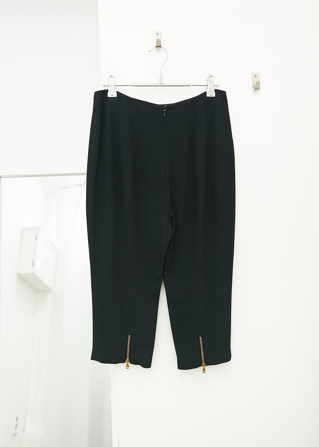Back Zip Capri Pants 상품이미지3