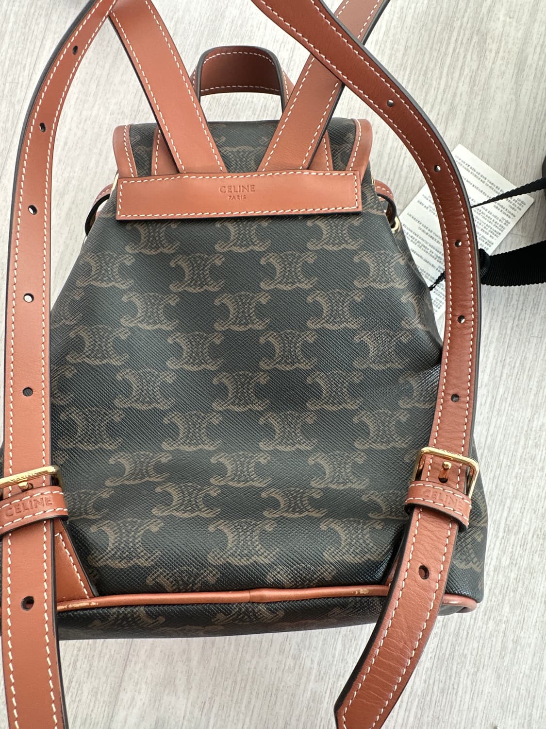 셀린느 미니백팩 상품이미지1