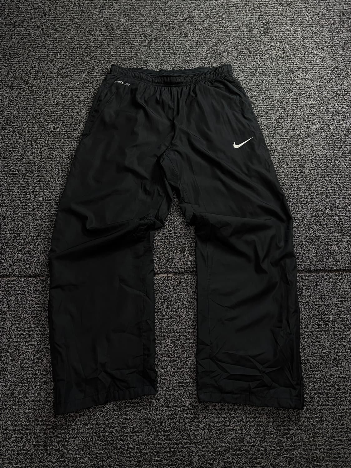 나이키 스톰핏 블랙 와이드 우븐 트랙팬츠 블랙 1823 상품이미지2
