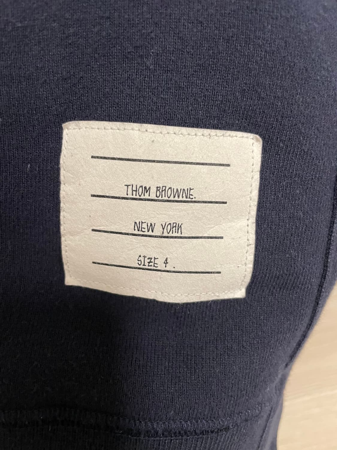 톰브라운 네이비 사선 맨투맨 4사이즈 상품이미지4