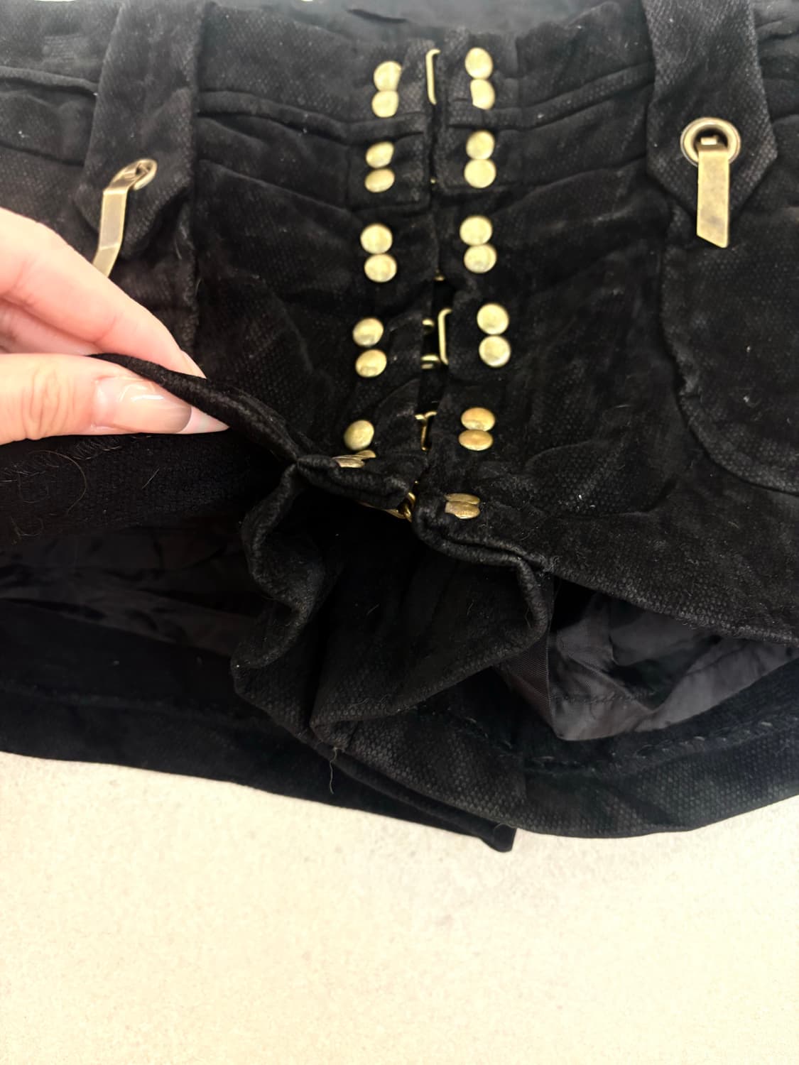 블랙 벨벳 버클 숏츠 상품이미지4