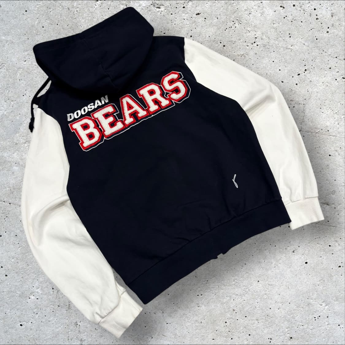 [L] 두산베어스 빅로고 배색 후드집업 C213 상품이미지1