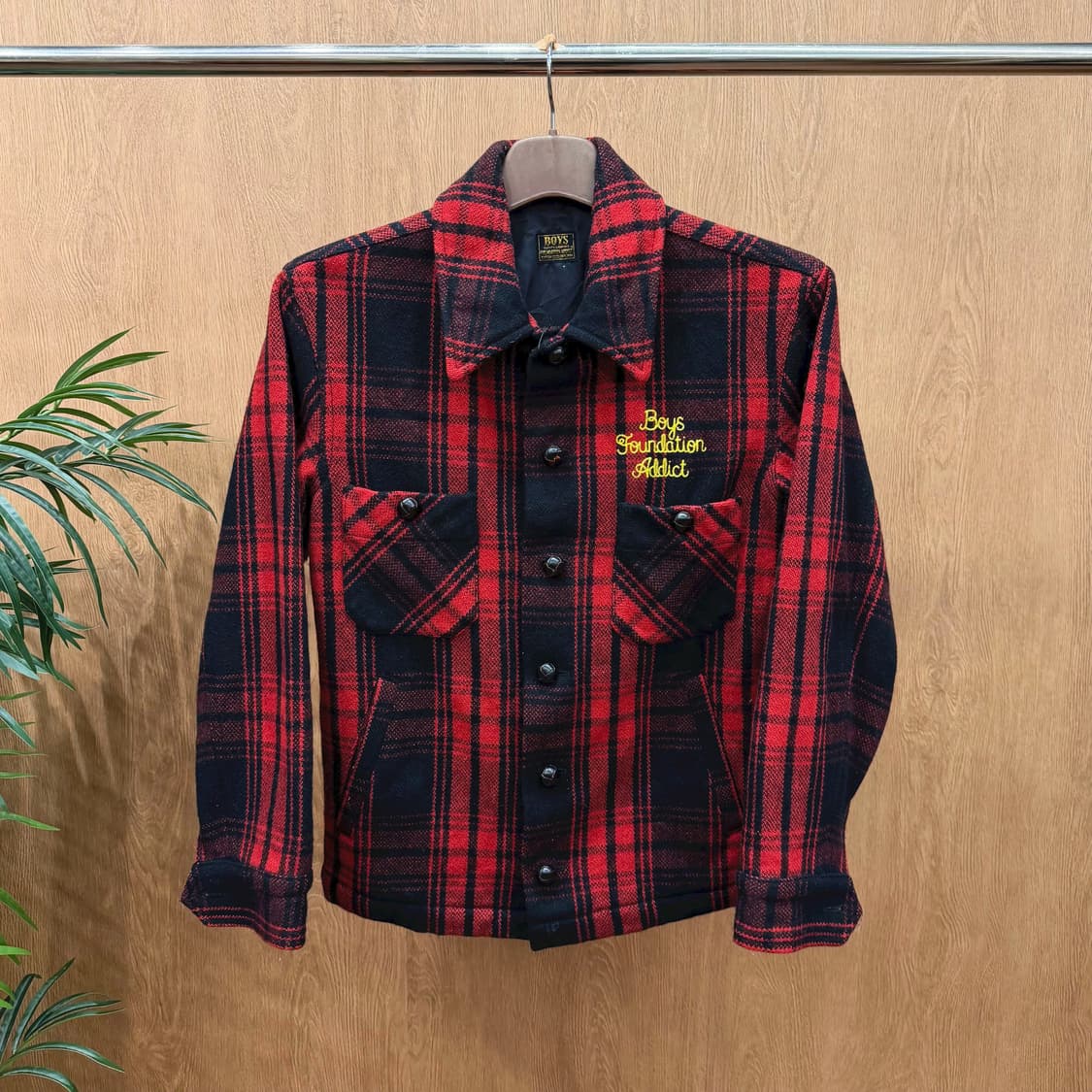 보이즈 파운데이션 울 체크 자켓 로고 자수 디테일 레귤러핏 레드 체크 상품이미지1