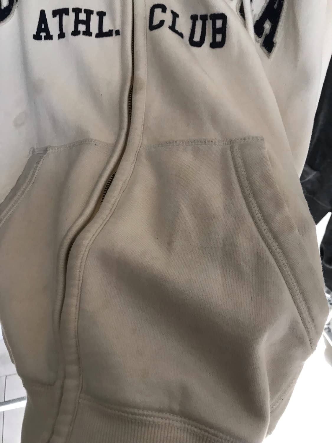 후아유 화이트 오버핏 후드집업 상품이미지9