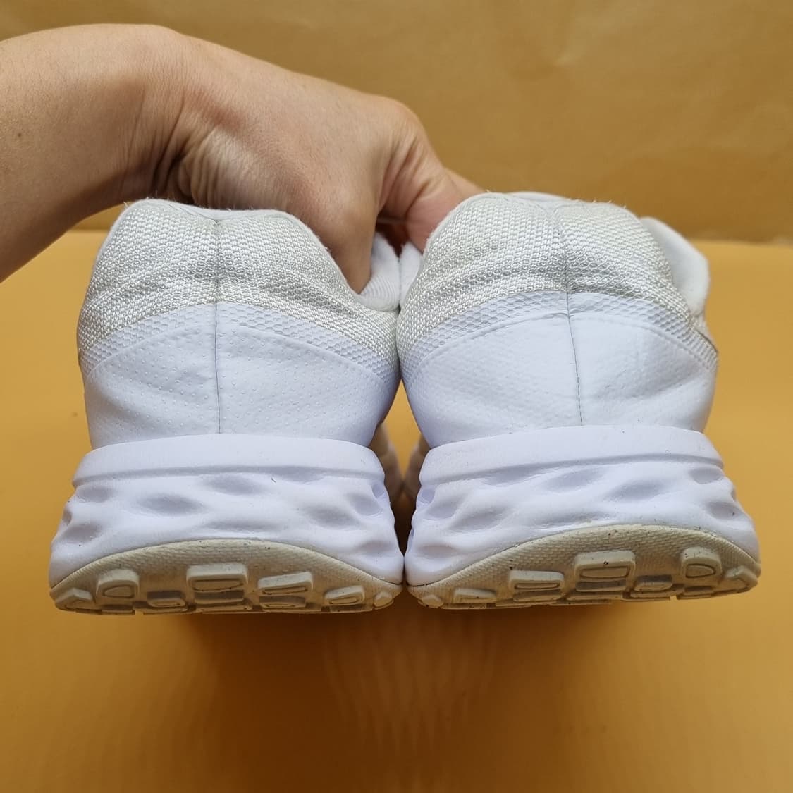 나이키 레트로6 화이트 남성운동화285. 상품이미지4