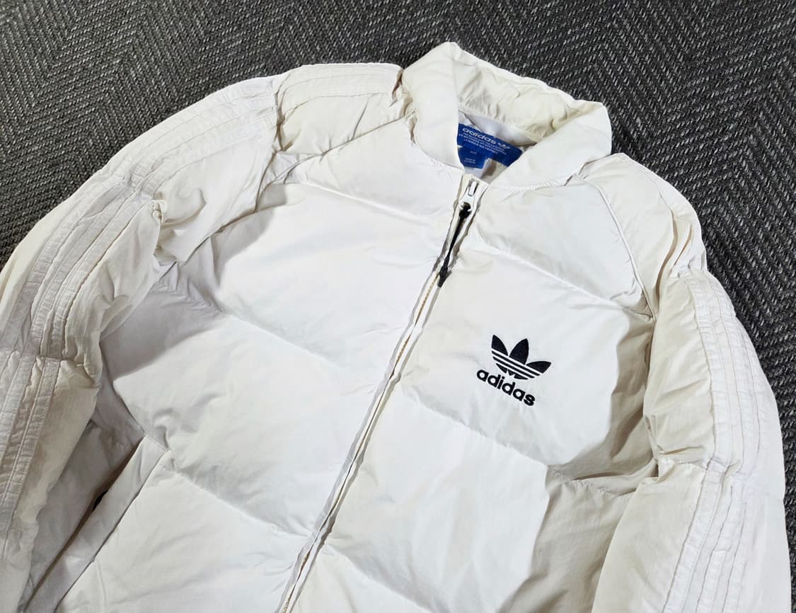 아디다스 슈퍼스타 아이보리 봄버 패딩 상품이미지3