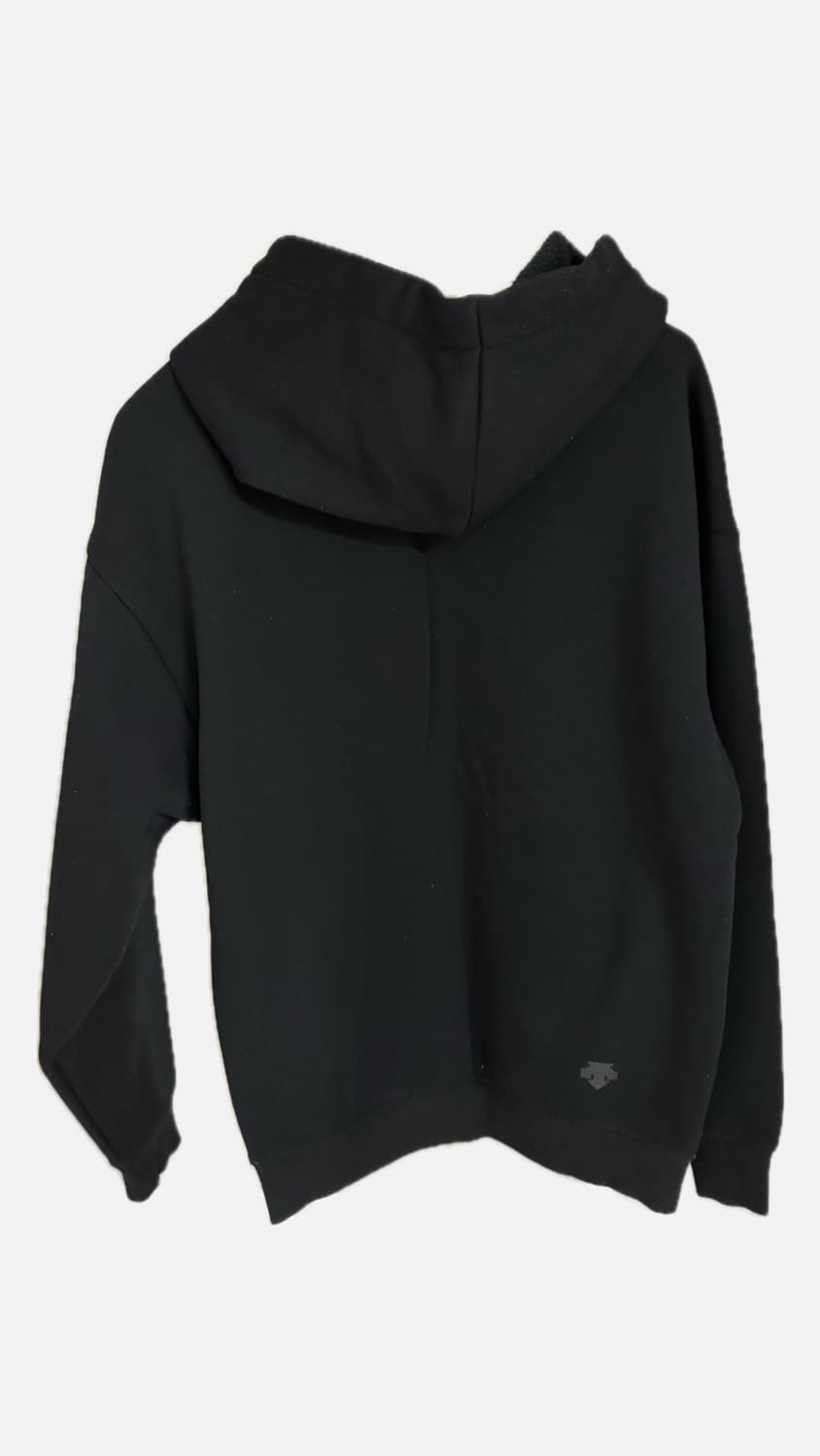 데상트 후드티 상품이미지2