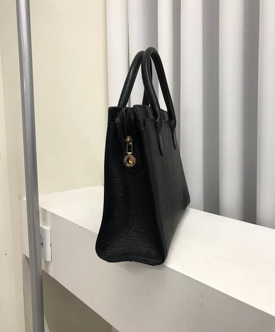 꾸레쥬 금장 사피아노 레더 토트백 상품이미지3