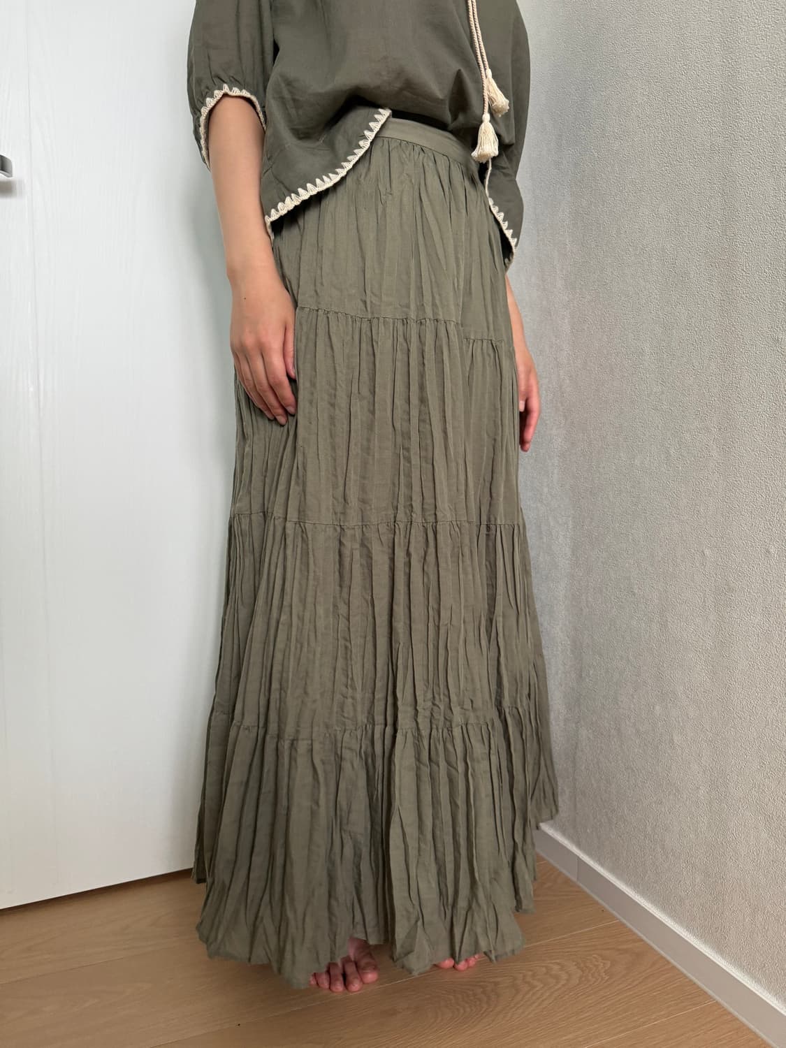 Khaki Tiered Long Skirt 상품이미지4