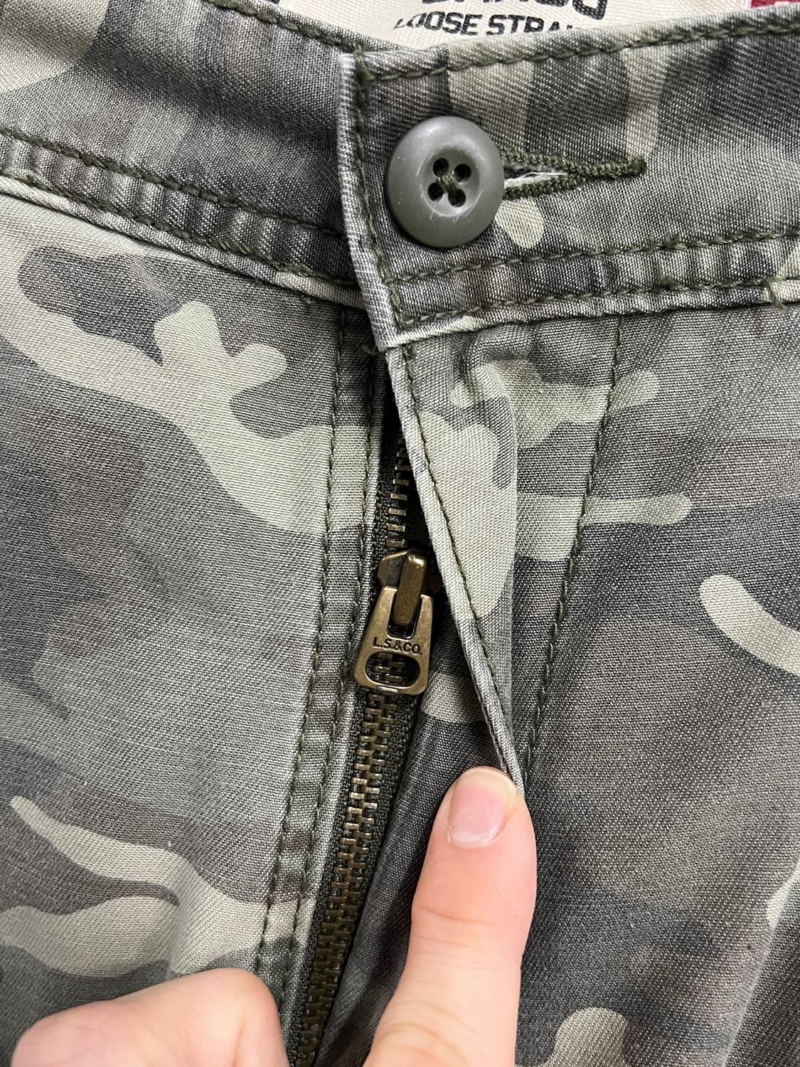 Levis 리바이스 루즈 스트레이트 카모 카고 팬츠 상품이미지4