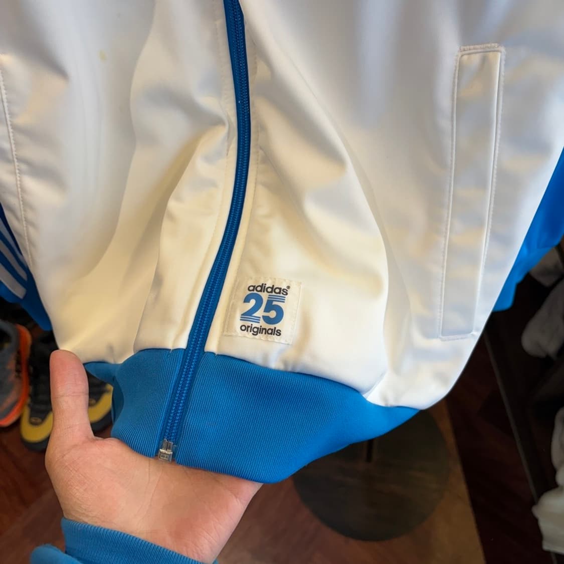 15632 - 아디다스 25주년 니고 베어 트랙탑 져지 상품이미지4