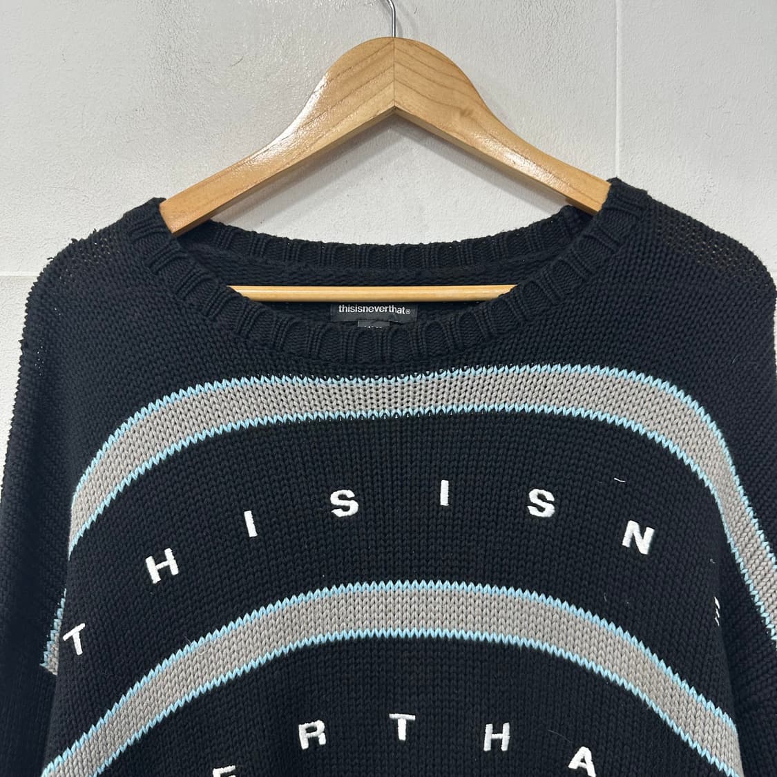 디스이즈네버댓 니트 상품이미지2