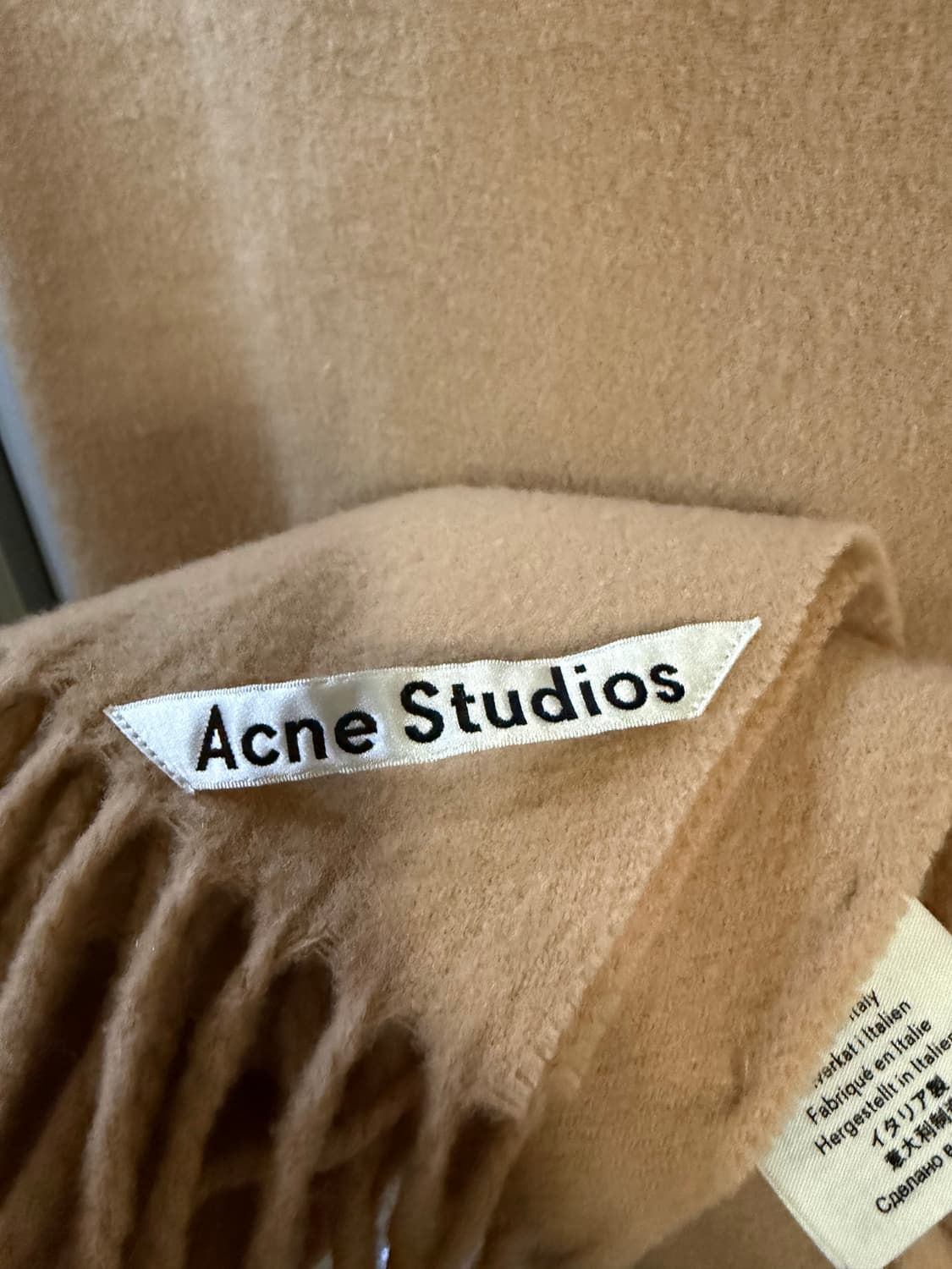 아크네스튜디오 목도리 상품이미지2