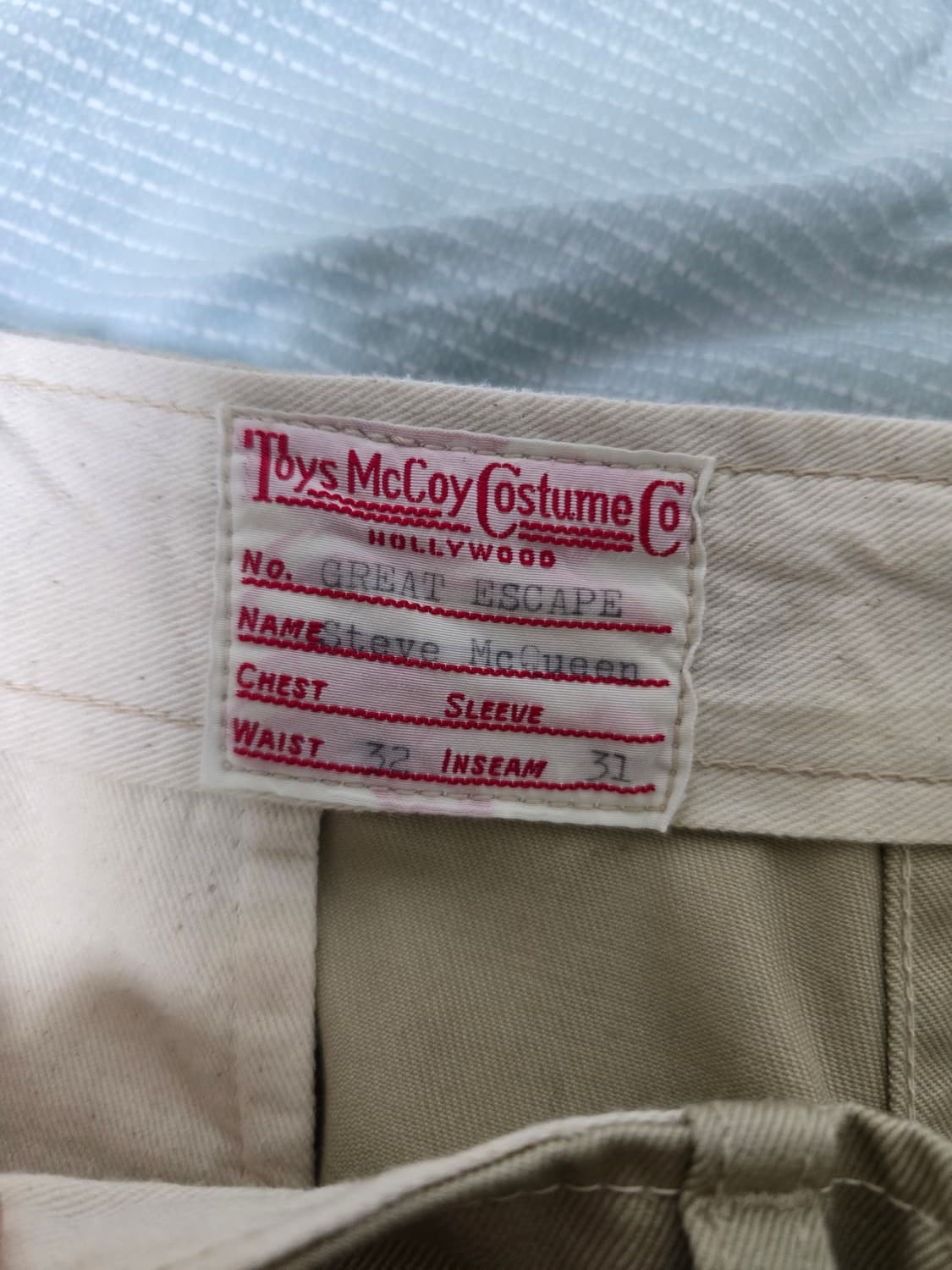 토이즈맥코이 맥퀸치노 32사이즈 판매합니다. 상품이미지3