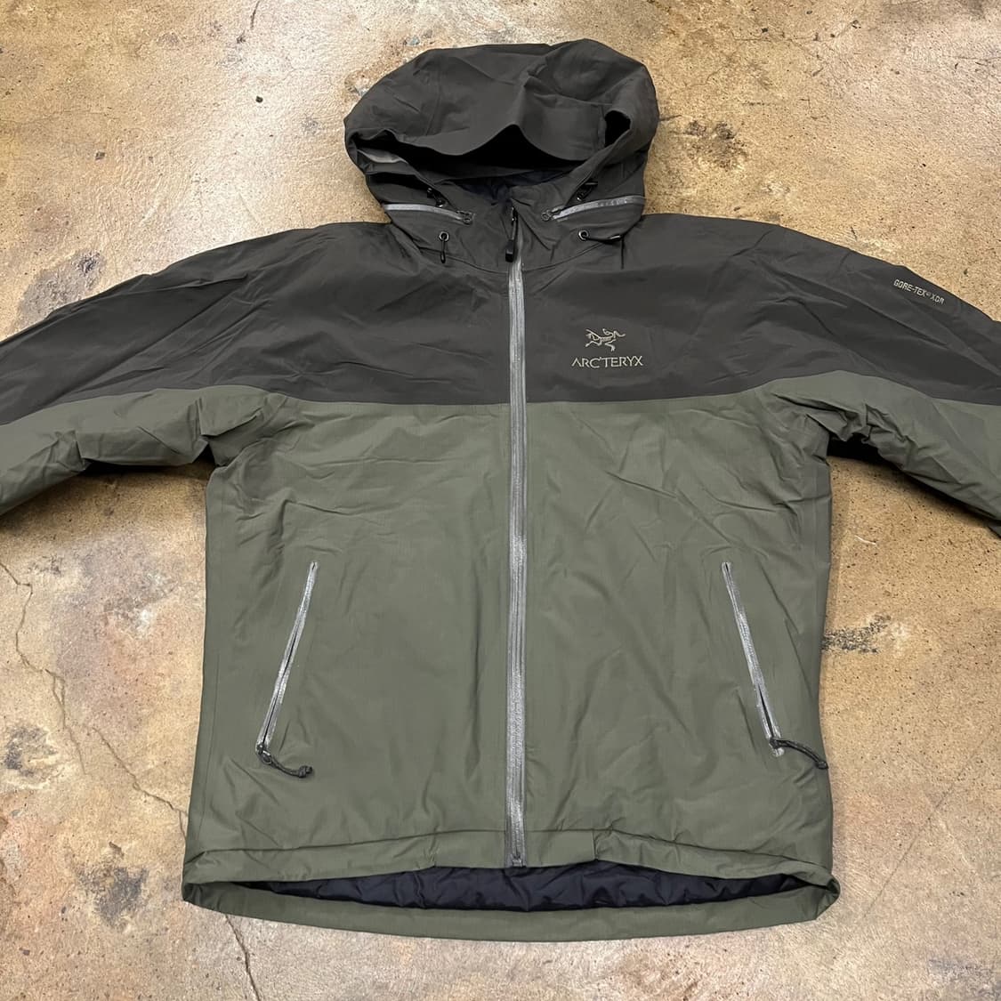 [정품/S] 아크테릭스 바람막이 자켓 카키 블랙 b14 상품이미지3