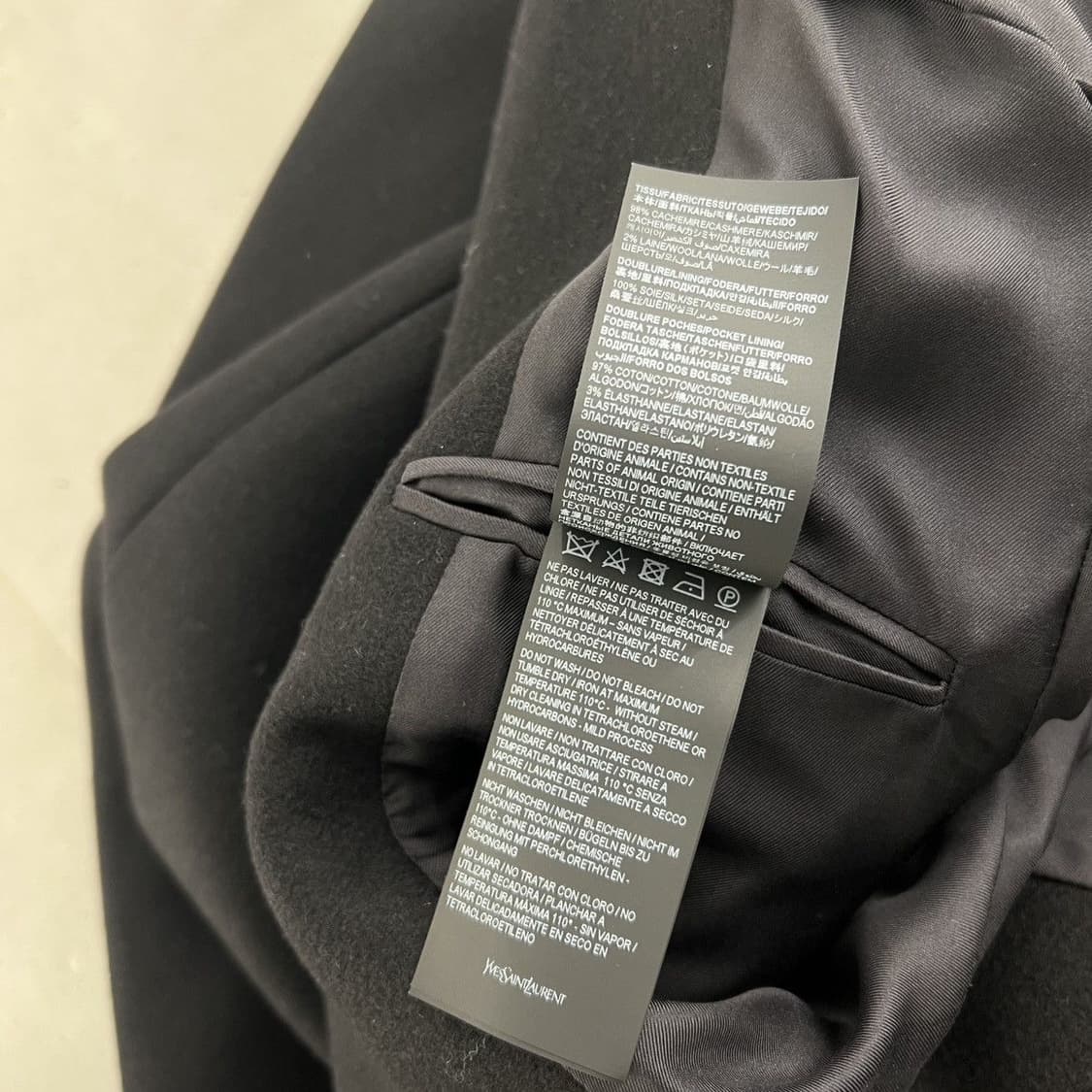 [차은우님 착용] 생로랑 23AW 울 오버사이즈 코트 상품이미지6