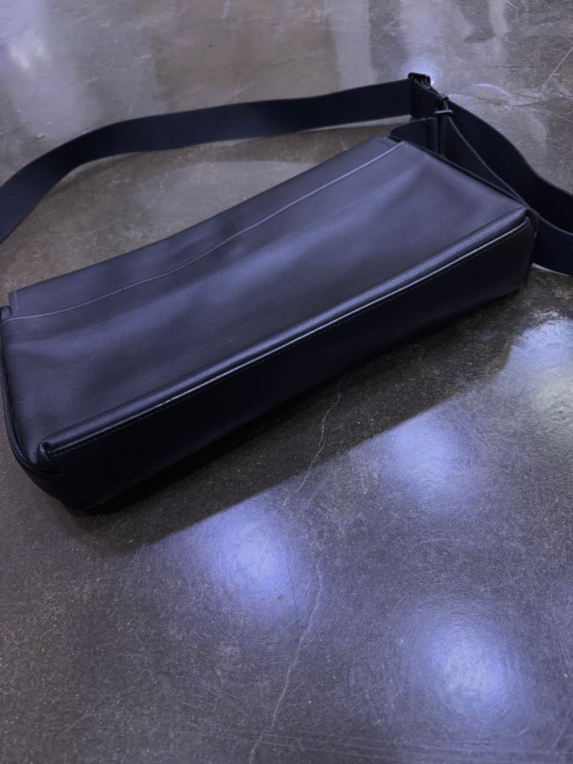 질스튜어트 블리언 소가죽 크로스백 메신저백 M 상품이미지5