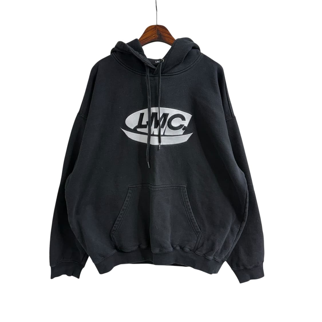 [L] LMC 블랙 후드티 상품이미지3