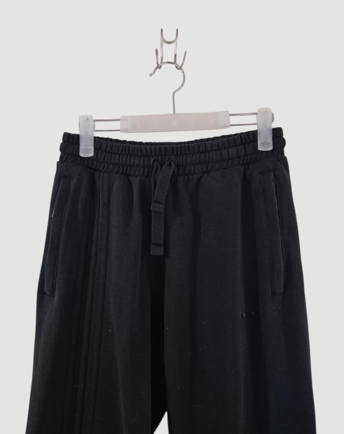 아디다스 공용 에센셜 스웻 조거팬츠 상품이미지3