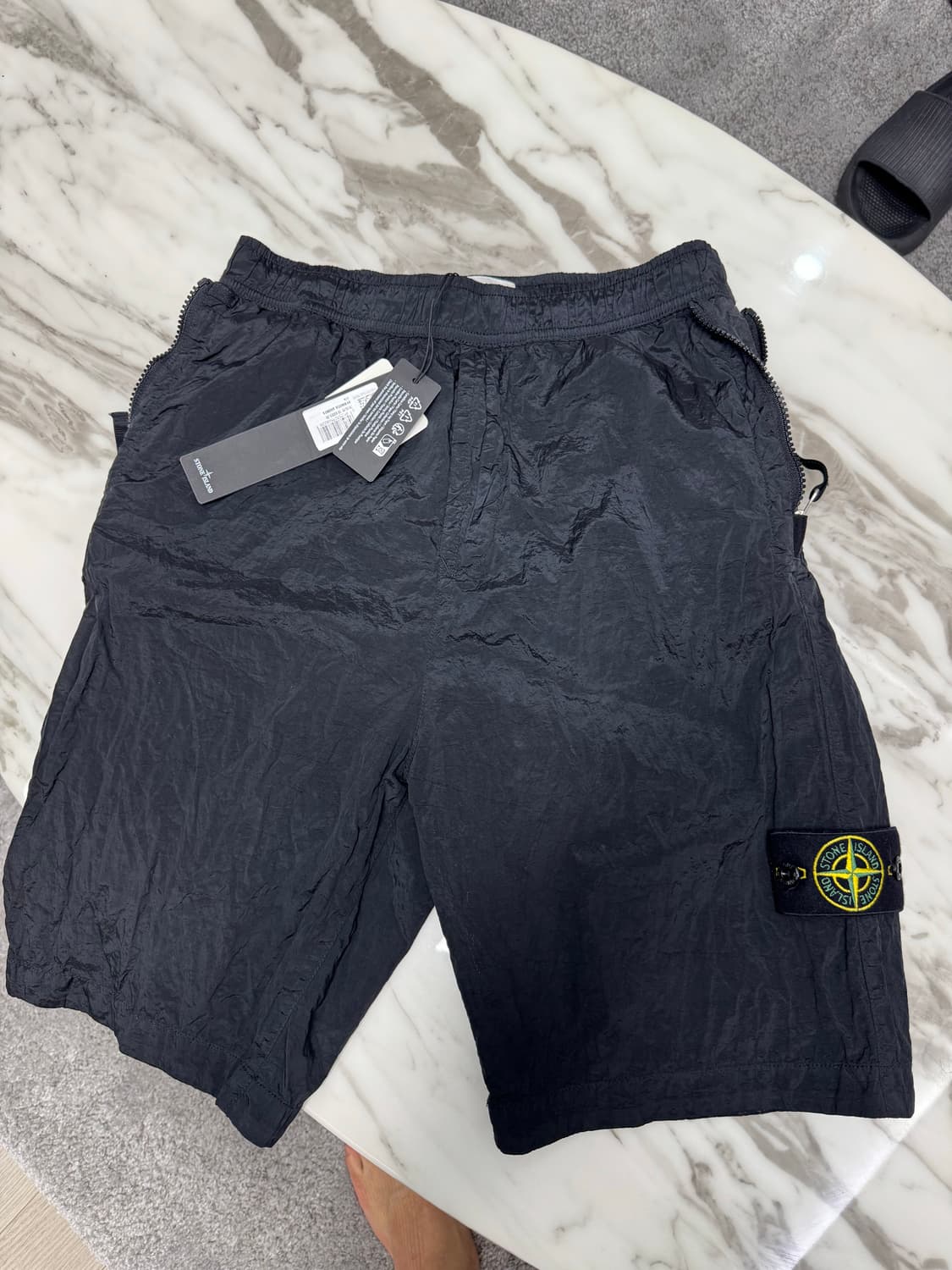 스톤아일랜드 나일론메탈 버뮤다 팬츠 반바지 상품이미지2