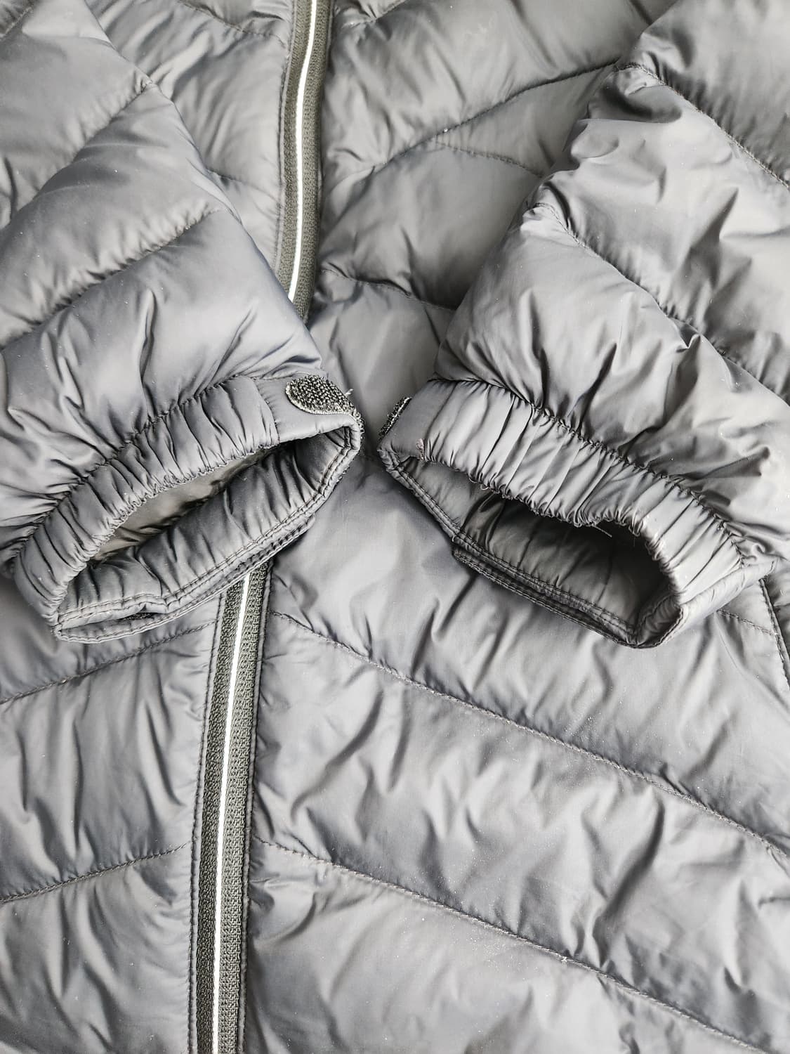 블랙야크 덕다운 경량패딩 여성44~55사이즈 165

얼핏보면 새거에요^ 상품이미지7