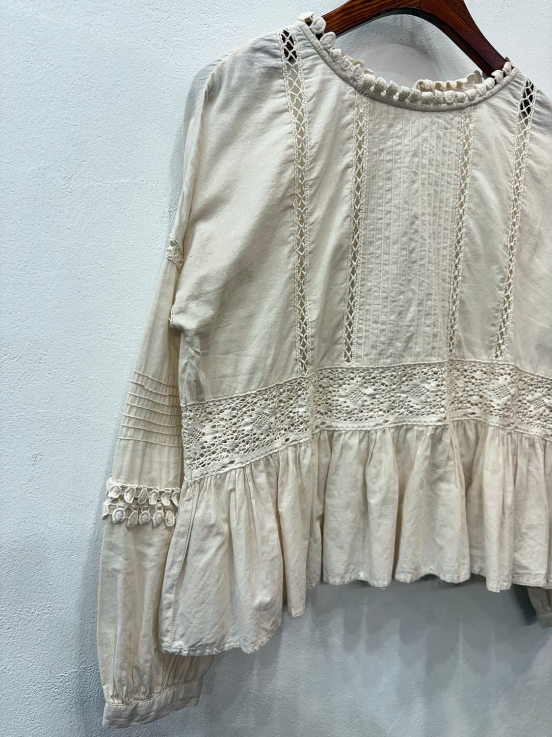 아이보리 코튼 블라우스  상품이미지3