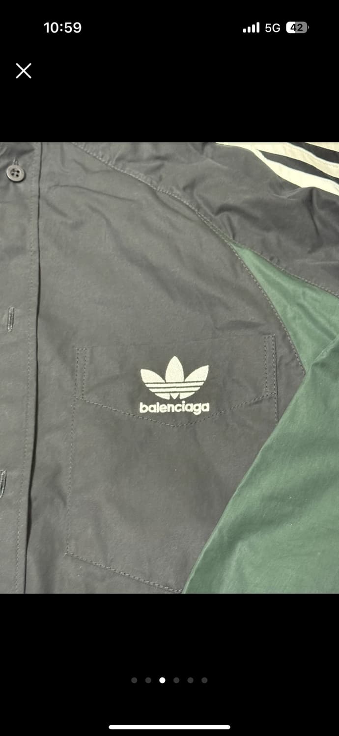 발렌시아가 X 아디다스 콜라보 셔츠 상품이미지3