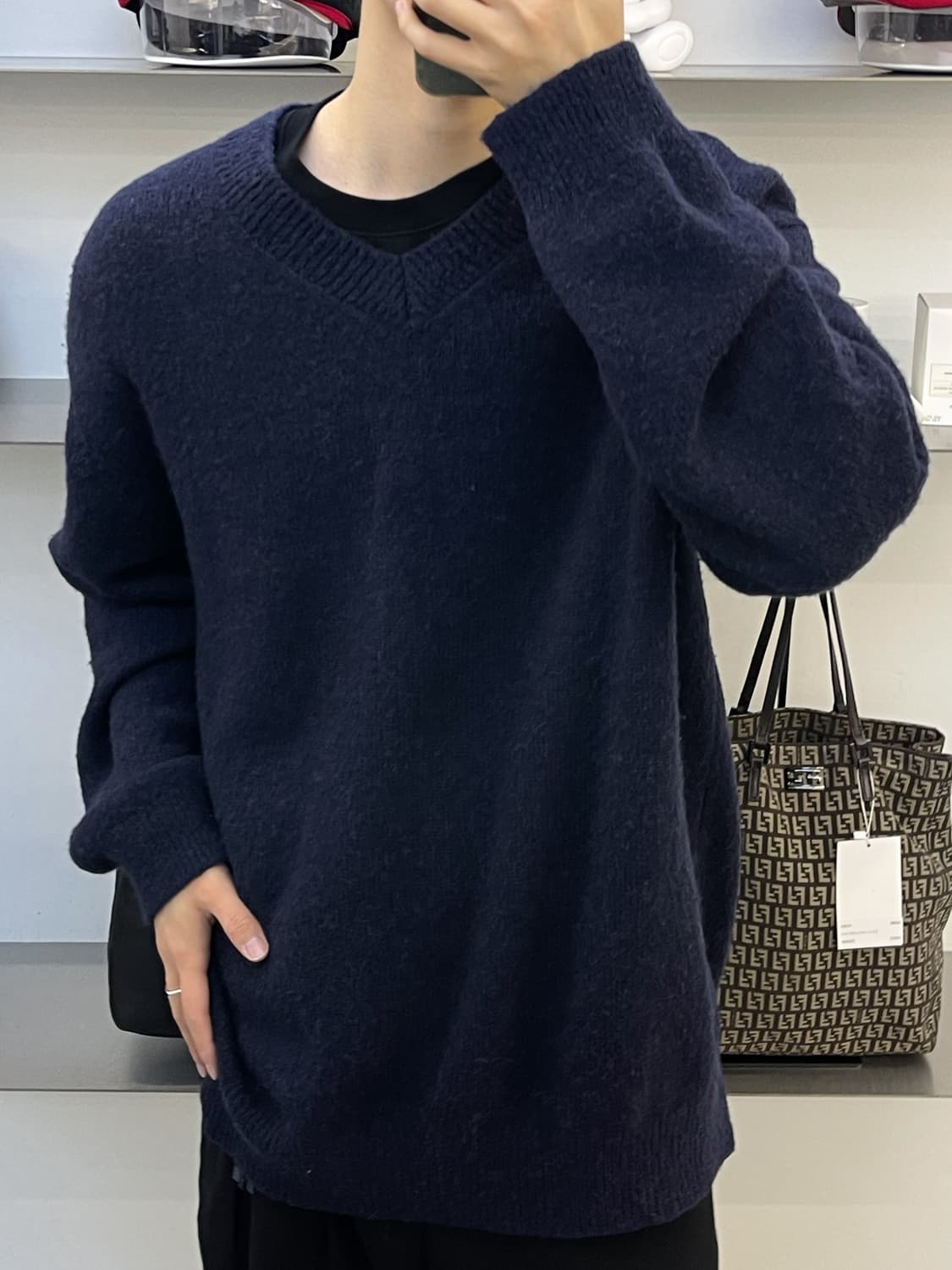 포터리 23fw 알파카 브이넥 니트 상품이미지1