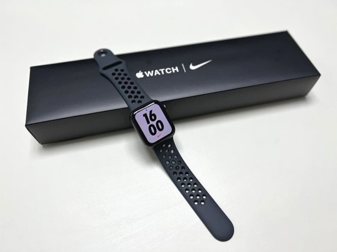 애플워치 se 나이키 에디션 미드나이트 모델 40mm (스트랩4개증정) 상품이미지1