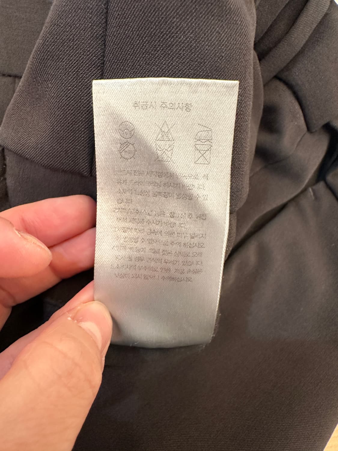 33) 무신사 스탠다드 다크 그레이 슬랙스 상품이미지6