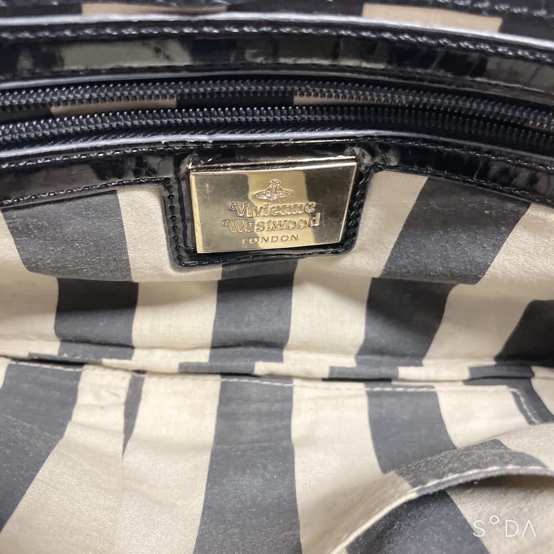 비비안웨스트우드 뱀비 크로스백 상품이미지9