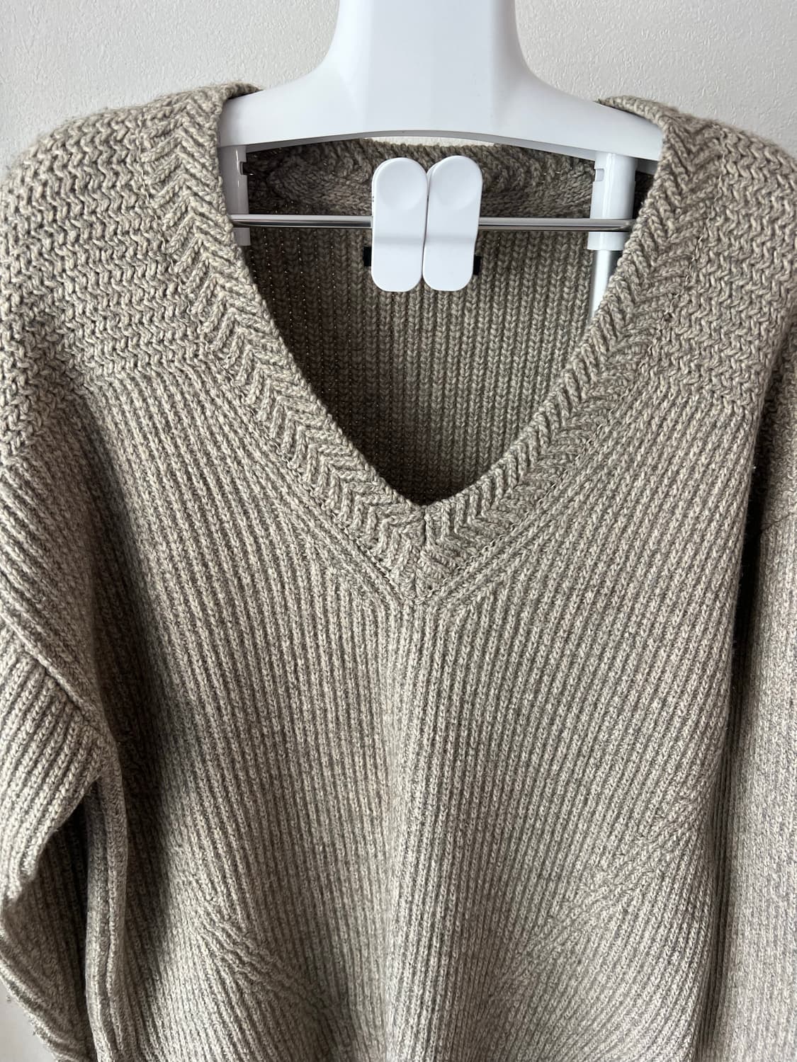 모마디자인 / 브이넥 니트 / 100 상품이미지2