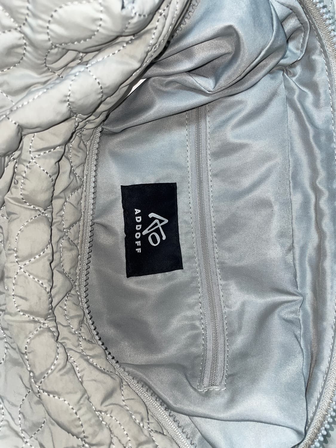 애드오프 리브 패디드 백 그레이 addoff LIV PADDED BAG  상품이미지4