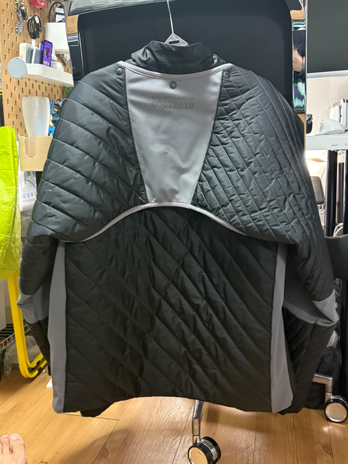 아식스 키코 코스타디노브 인슐레이티드 패딩 자켓 팬츠 셋업 상품이미지4