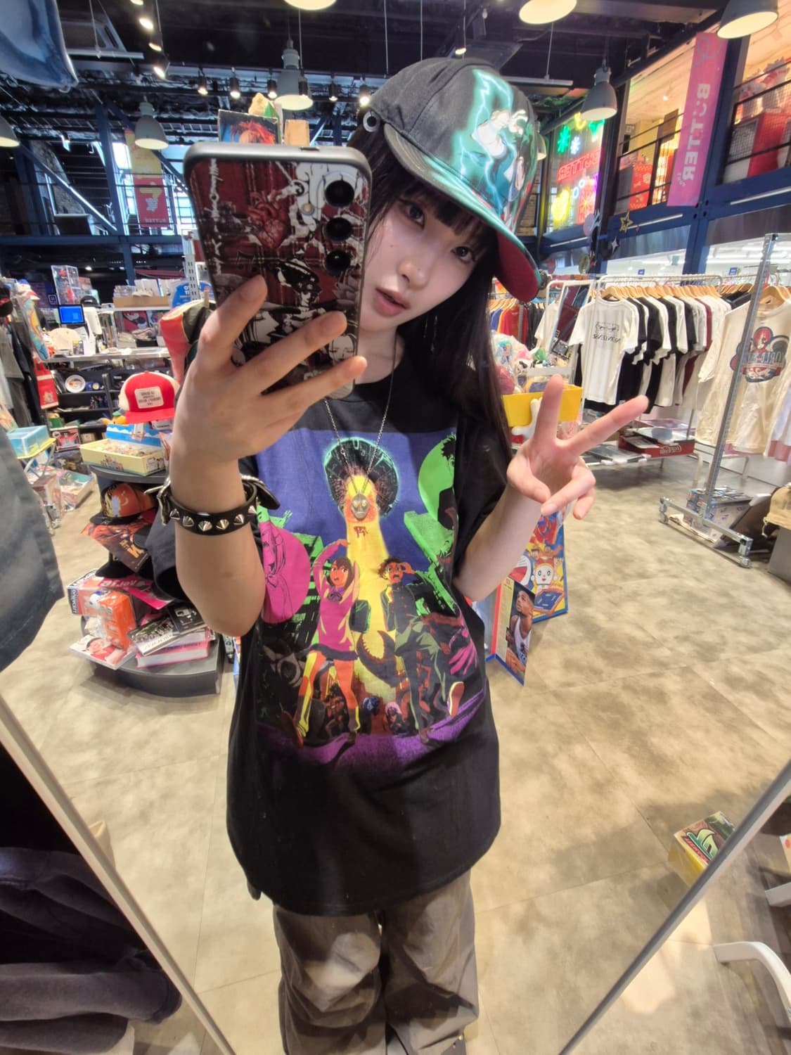 Hot topic 단다단 모모/오카룬 포스터 빈티지 티셔츠 상품이미지1